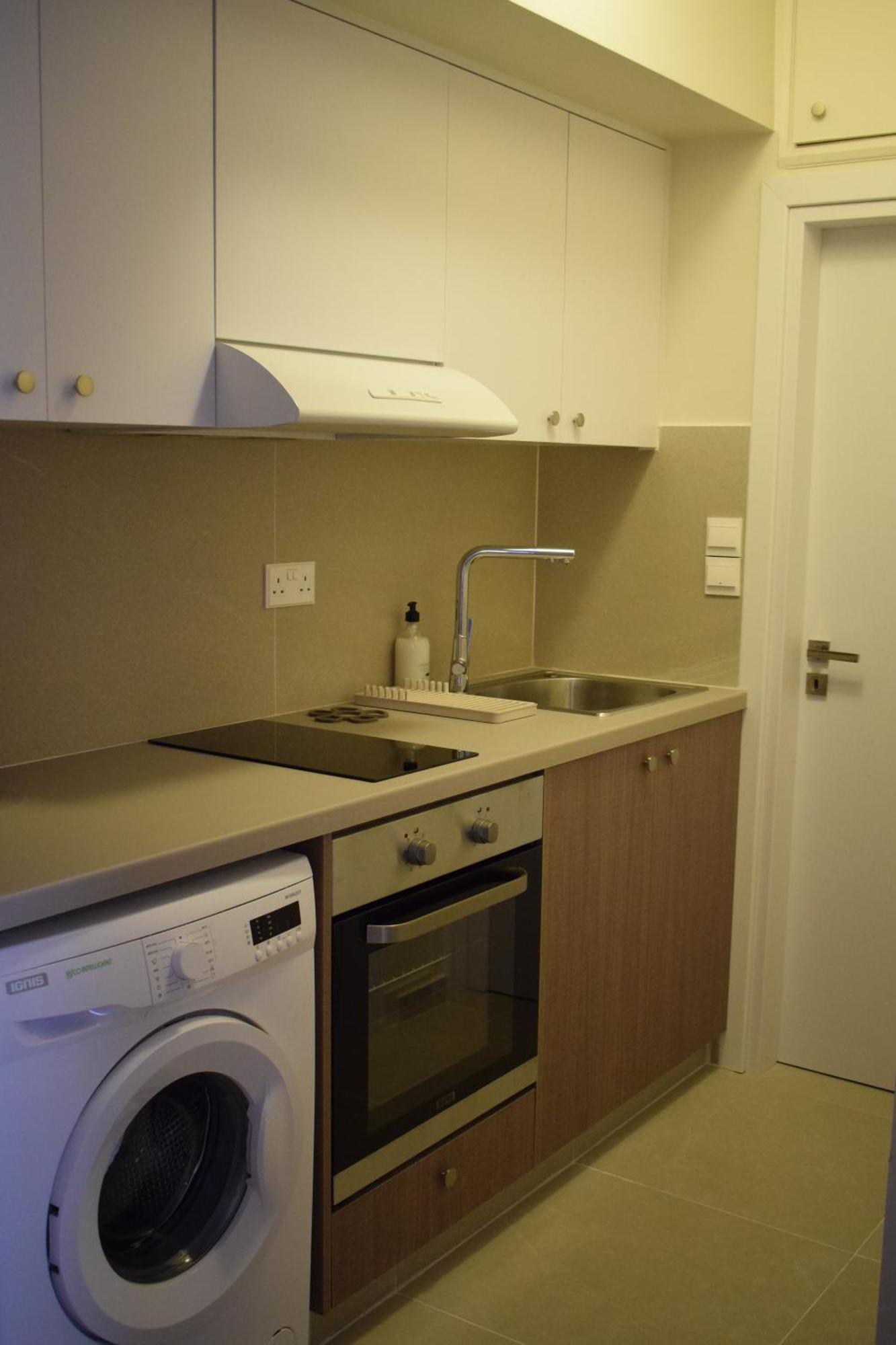 T&L Apartments Agiaos Tychonas Lemesós Eksteriør bilde